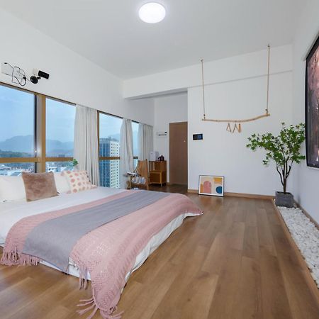 Midsummer Homestay 장가계 외부 사진